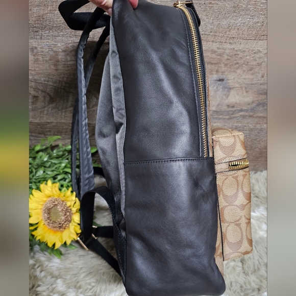 Coach Charlie Backpack - Picture 4 of 10